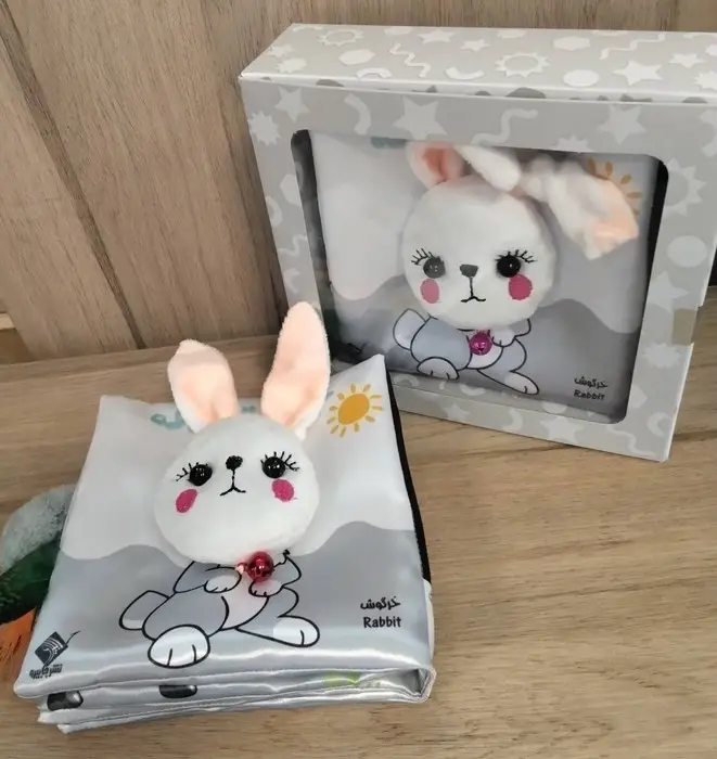 جلد کتاب کتاب پارچه ای حیوانات مزرعه (2زبانه،باجعبه)