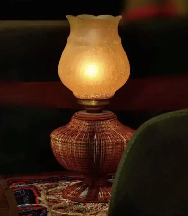 جلد کتاب کتاب نخواندنی، اباژور طرح لاله کد 585