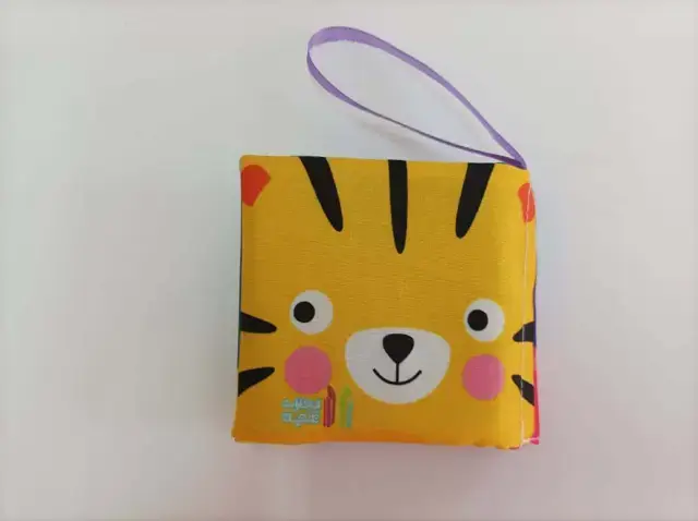 جلد کتاب کتاب پارچه ای حیوانات جنگل (تک زبانه)
