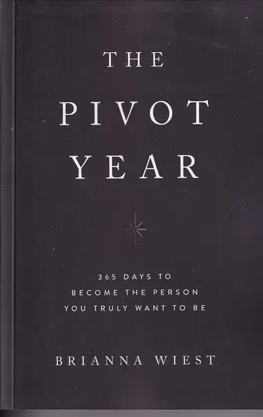 جلد کتاب THE PIVOT YEAR سال تغییر